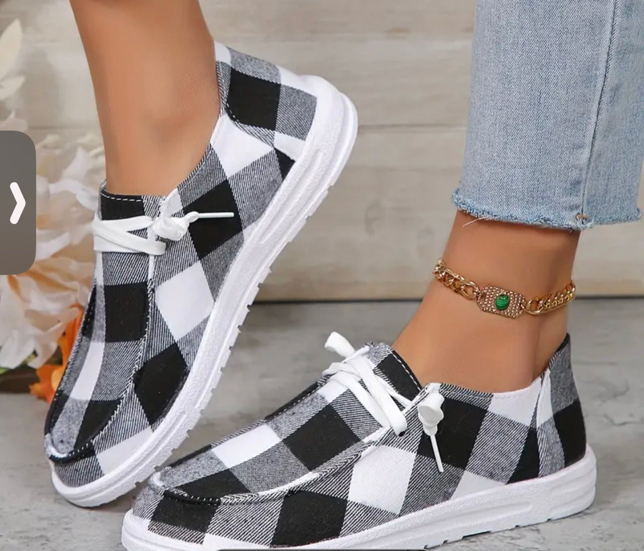 SLIDE ON CANVAS SHOES FOR SUMMER
